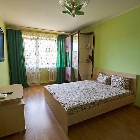 Babylon Apartments On Kievskaya Street Рівне Екстер'єр фото
