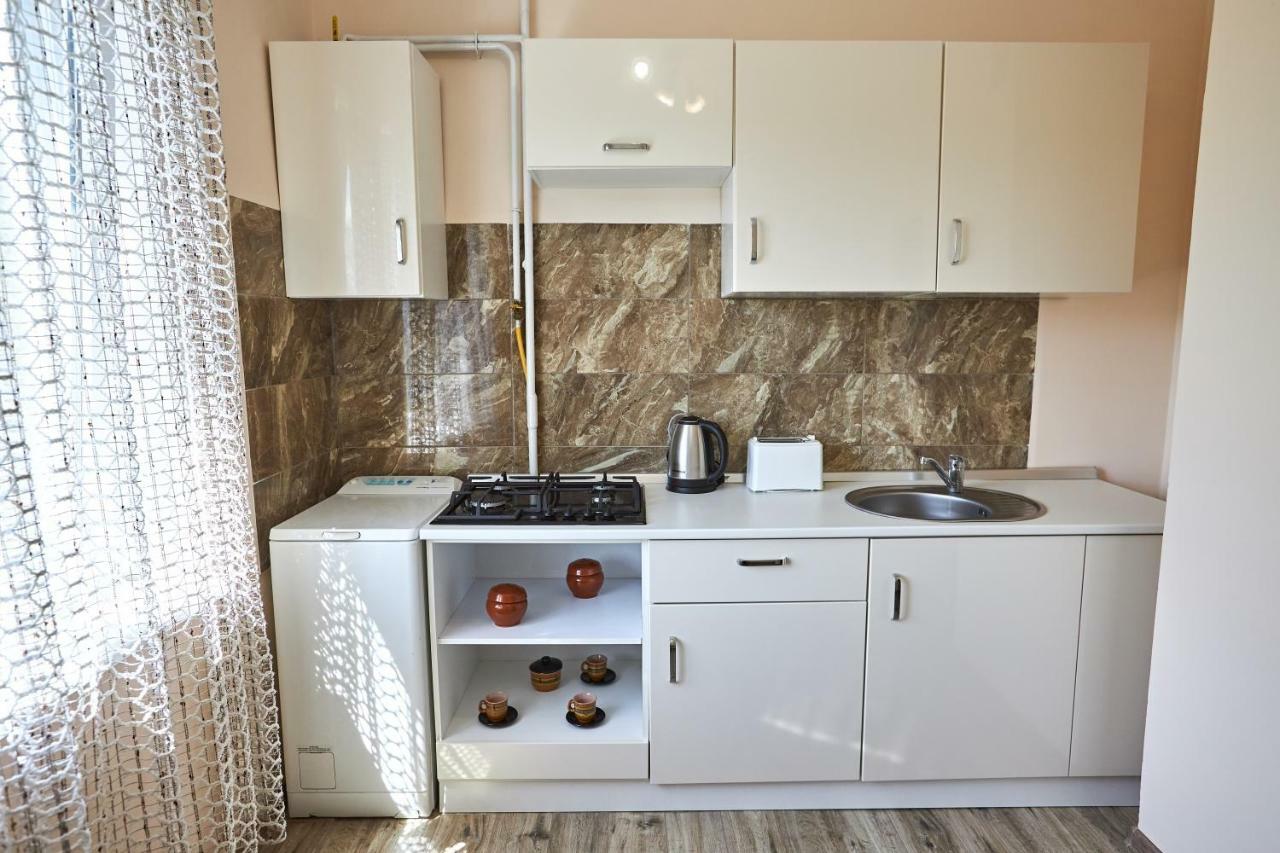 Babylon Apartments On Kievskaya Street Рівне Екстер'єр фото